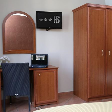 Hotel Stefano A Melito Melito di Napoli Zewnętrze zdjęcie
