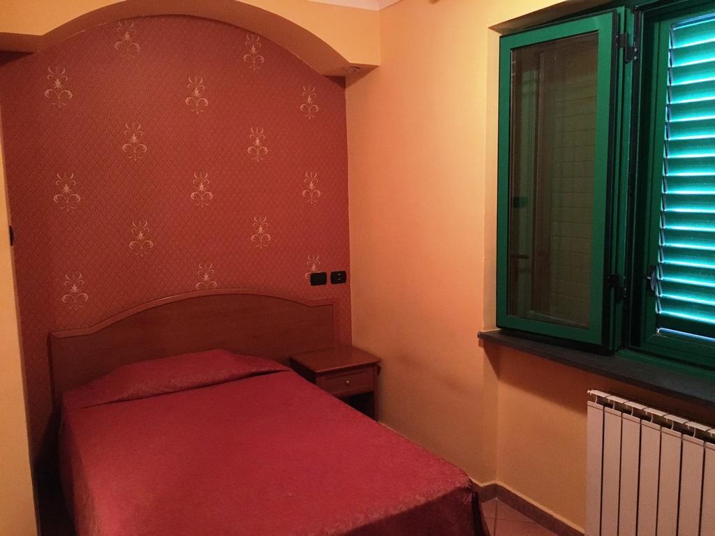 Hotel Stefano A Melito Melito di Napoli Zewnętrze zdjęcie