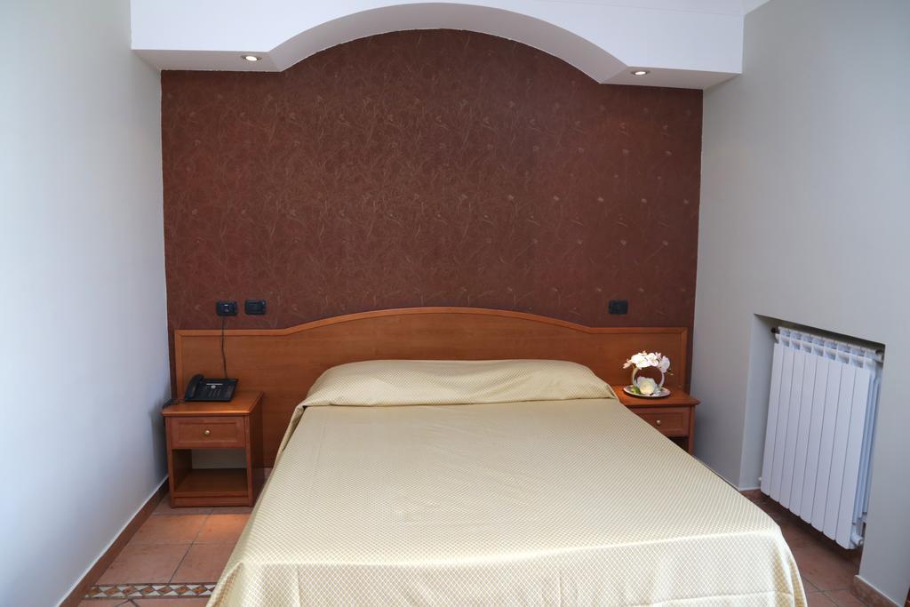 Hotel Stefano A Melito Melito di Napoli Zewnętrze zdjęcie