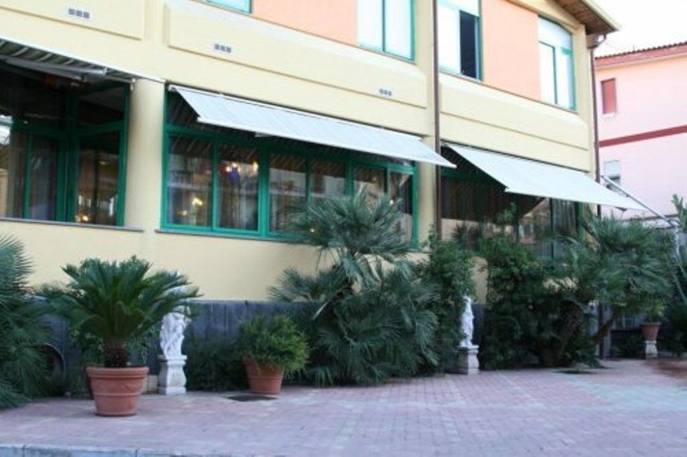 Hotel Stefano A Melito Melito di Napoli Zewnętrze zdjęcie