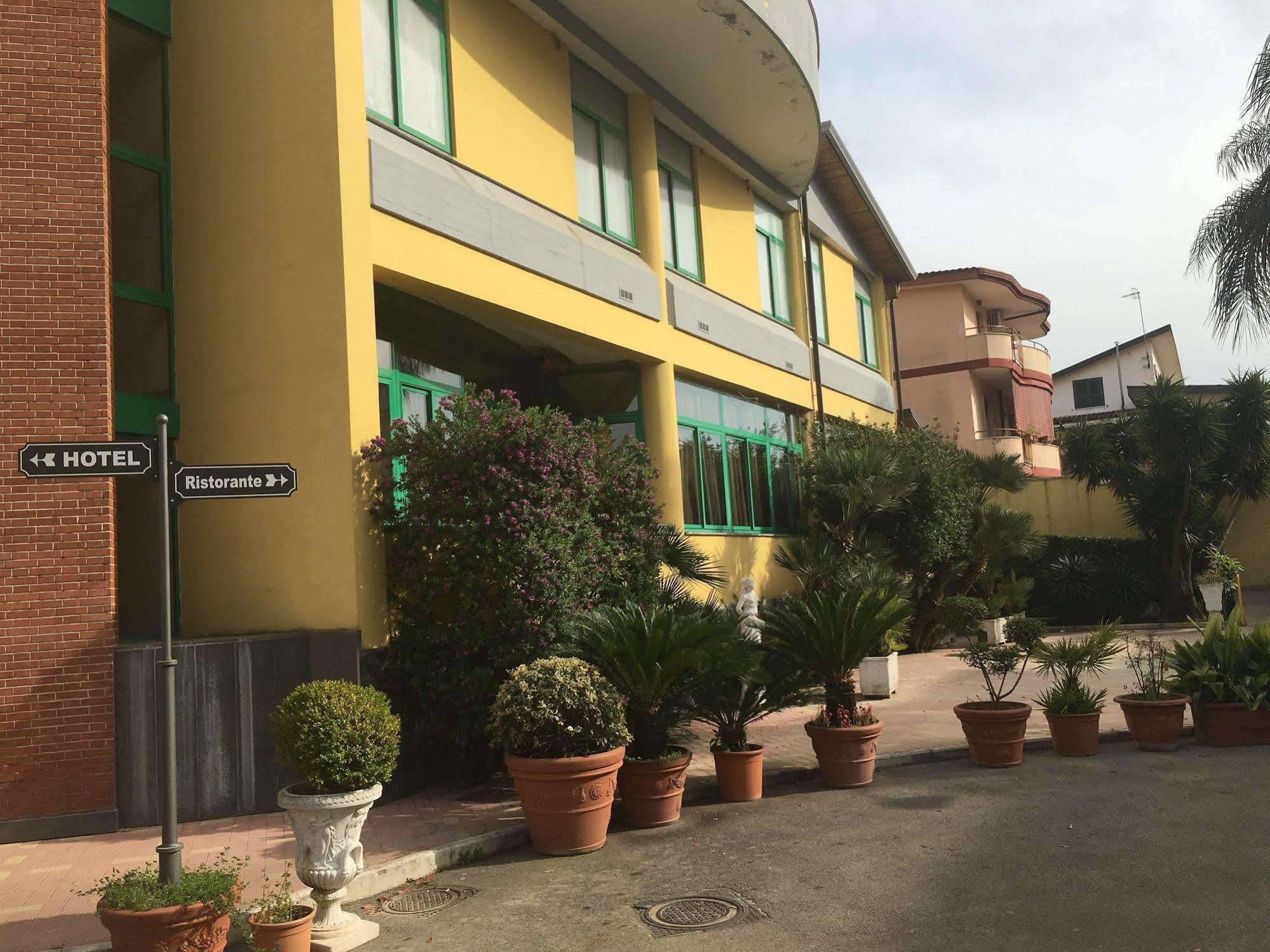 Hotel Stefano A Melito Melito di Napoli Zewnętrze zdjęcie