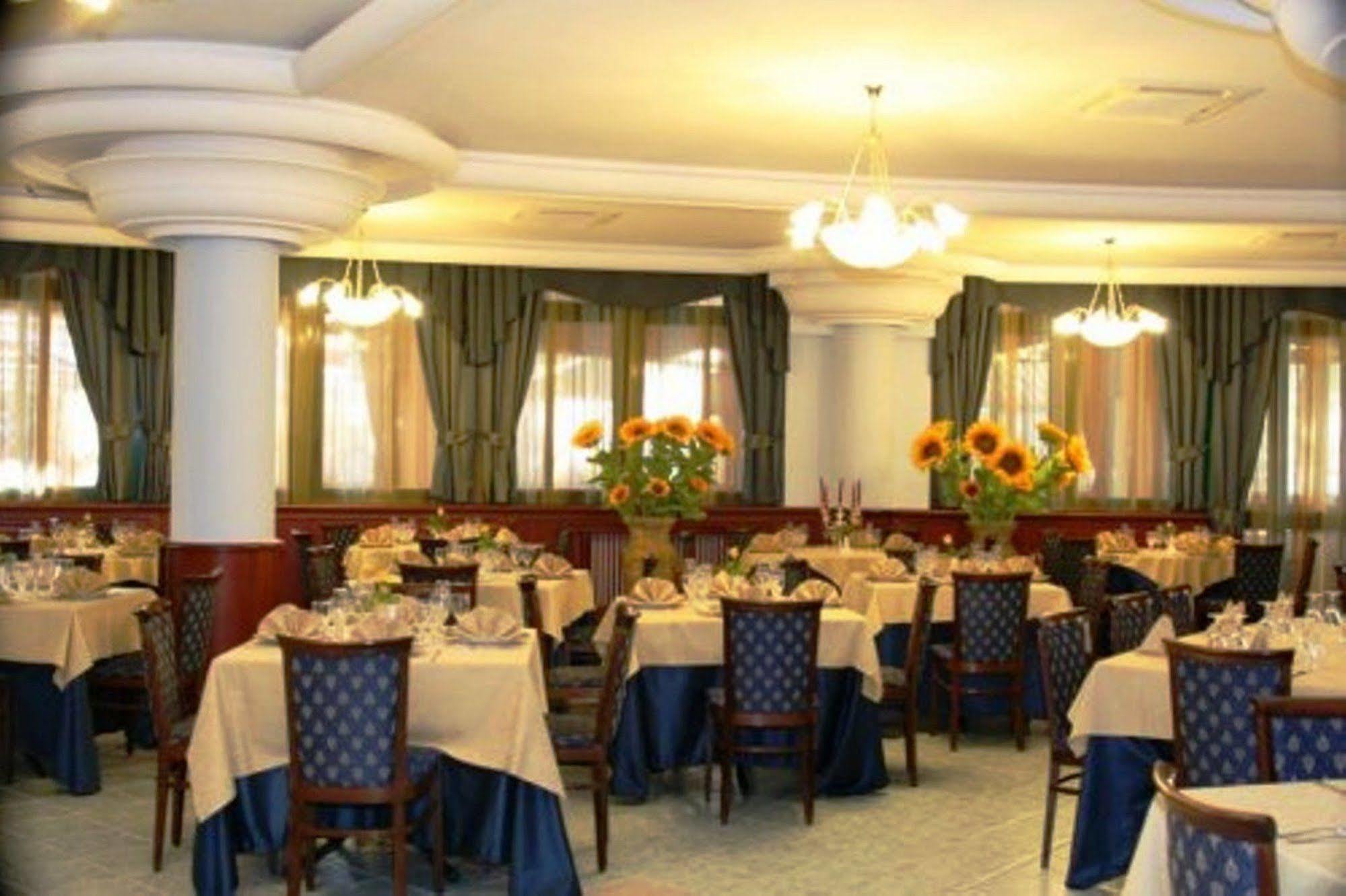 Hotel Stefano A Melito Melito di Napoli Zewnętrze zdjęcie