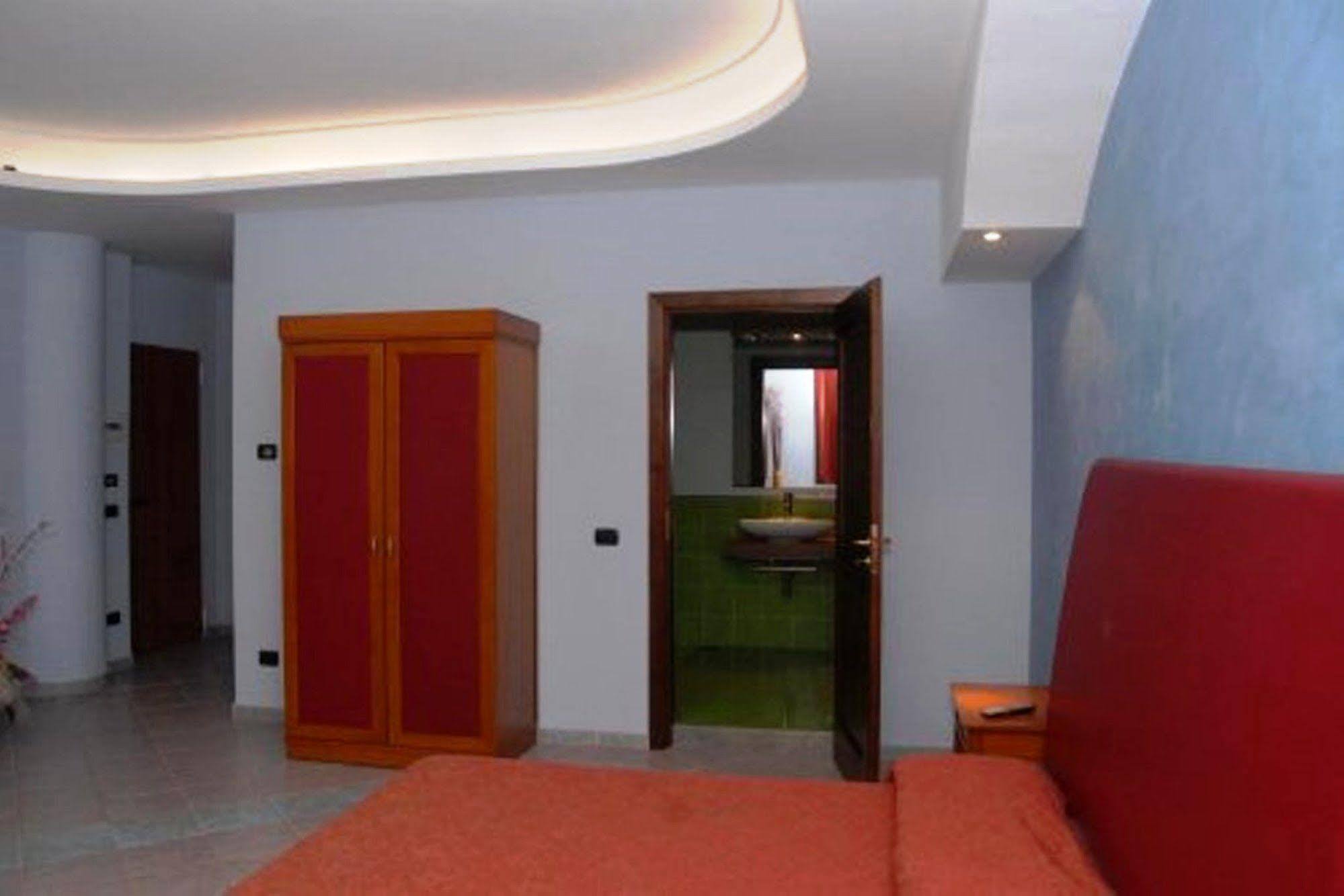 Hotel Stefano A Melito Melito di Napoli Zewnętrze zdjęcie